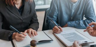 jurors signing up for jury service